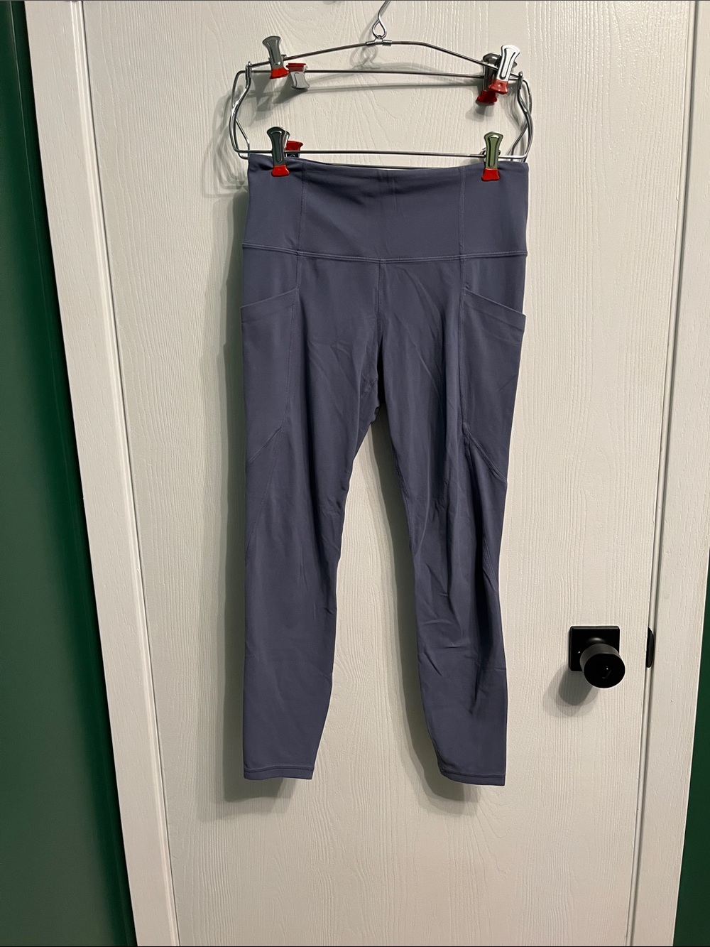 Periwinkle Athleta small leggings